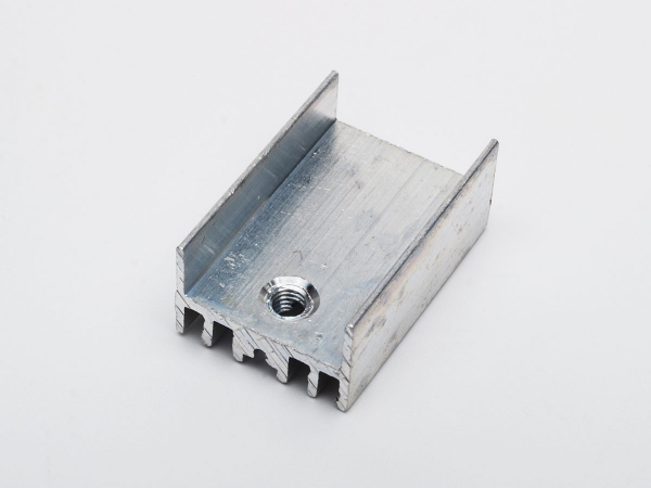 Silver Aluminium TO-220 Heatsink Transistor Radiator 28x15x10 MM With Needle
